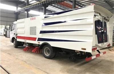 清潔與守護并行 12方掃路車優惠來襲，防撞緩沖車助力城市安全